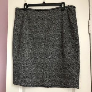 CALVIN KLEIN pencil skirt